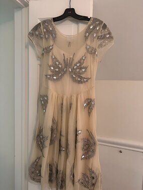 HD in Paris dress - size XS